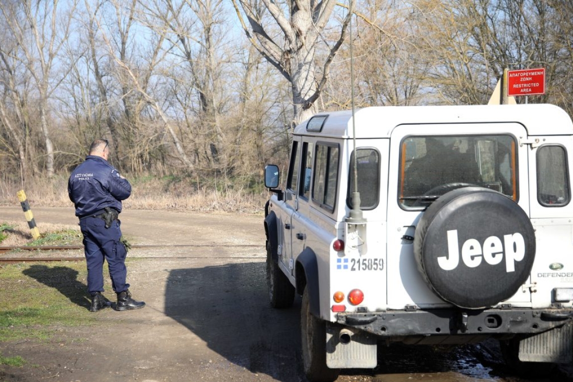 Σύλληψη διακινητών παράνομων μεταναστών στον Έβρο