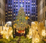 Rockefeller Center: Εντυπωσιακό χριστουγεννιάτικο δέντρο 23 μέτρων στη Νέα Υόρκη