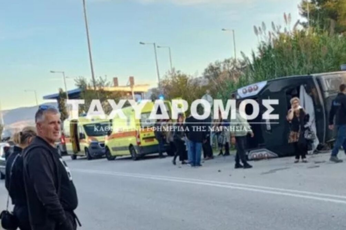 Ανατροπή λεωφορείου στην Εθνική Οδό