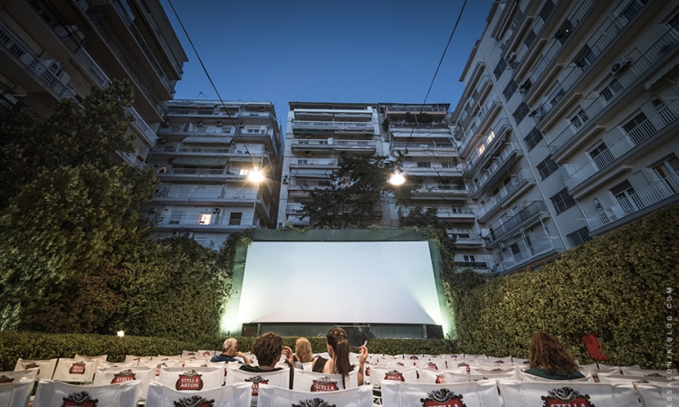 Οι αφίσες των παλιών θερινών σινεμά