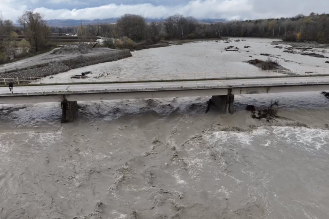 Άνοδος 18 εκατοστών στα ύδατα της λίμνης Καστοριάς λόγω βροχοπτώσεων