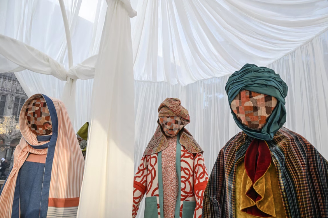 Η πρωτοφανής φάτνη στο Βέλγιο χωρίς πρόσωπα αυξάνει τις αντιδράσεις