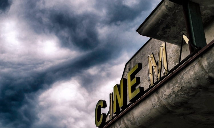 Η streaming εποχή απειλεί την παραδοσιακή κινηματογραφική αίθουσα