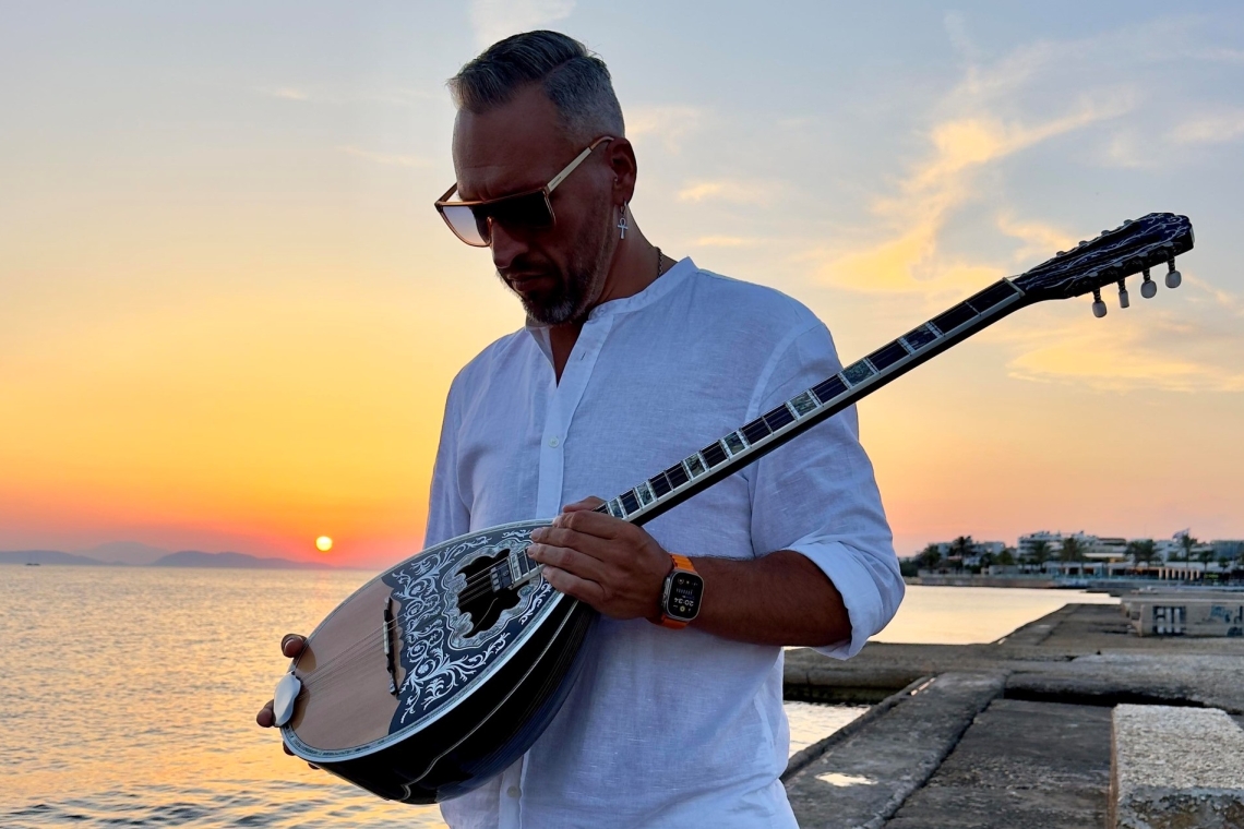 Αλέξανδρος Ψωμόπουλος: Η νέα εποχή του μπουζουκιού φέρει το όνομά του