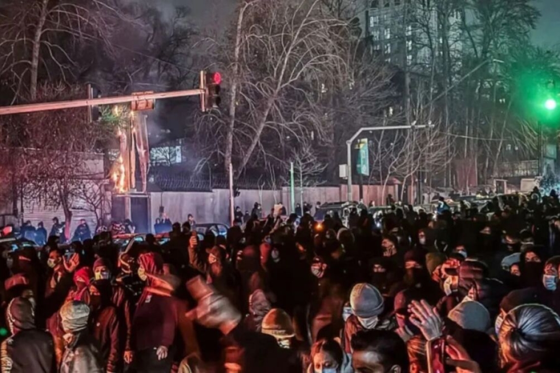 https://www.in.gr/wp-content/uploads/2026/06/2026-05-25T081428Z_272819269_RC26GLACNN5F_RTRMADP_5_IRAN-CRISIS-620x350.jpg