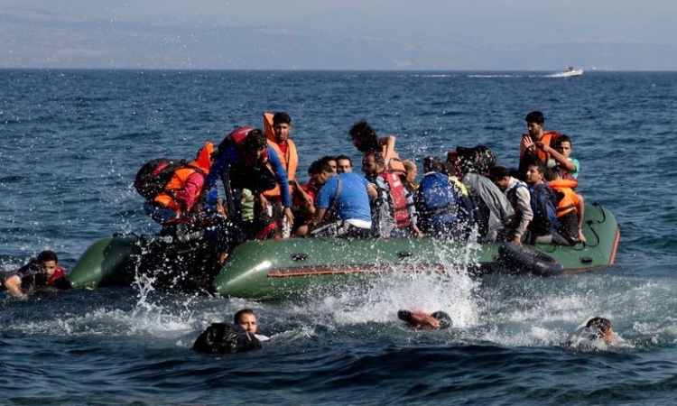 Νέος κανονισμός επιστροφών μεταναστών και δημιουργία κόμβων εκτός ΕΕ