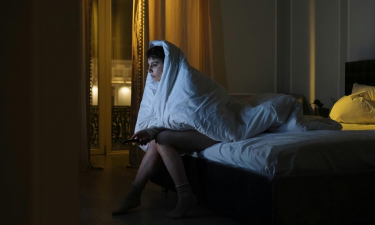 Όσα δεν λέγονται μέσα στη μέρα επιστρέφουν τη νύχτα