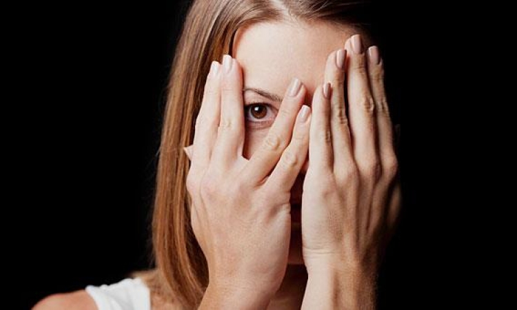 Γιατί αναζητούμε συνεχώς την επιβεβαίωση των άλλων